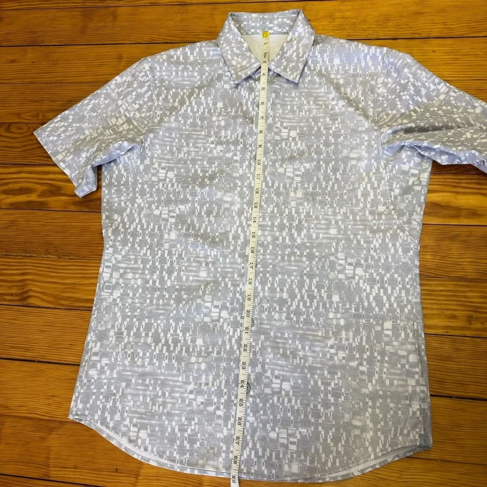 Lululemon Airing Easy Camp Collar Shirt Men's Large Short Sleeve Button Up Gray - Picture 5 of 8